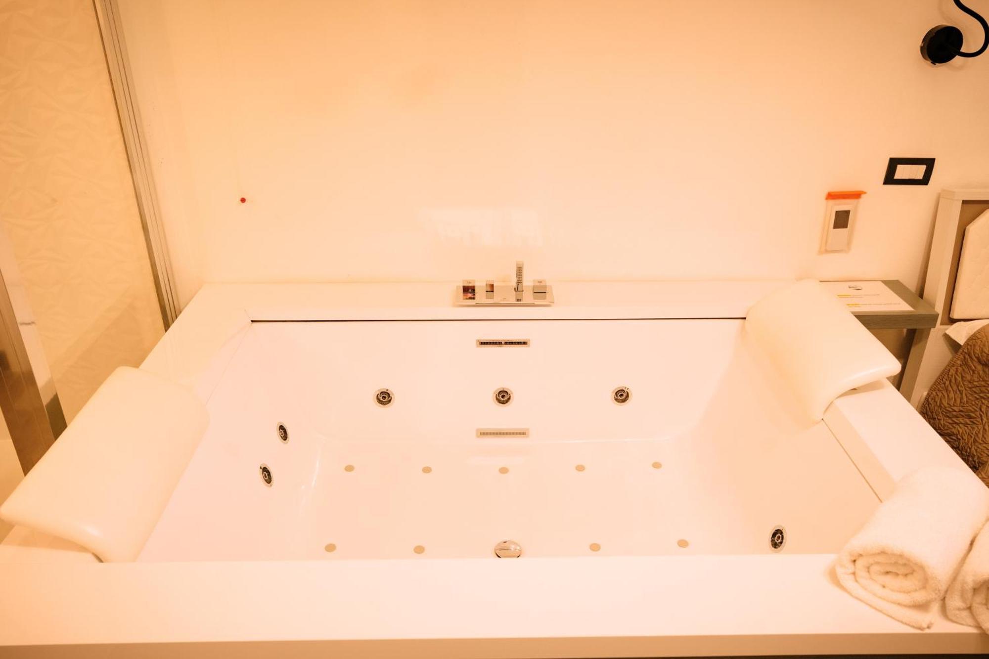 Balai Suite Porto Torres Exteriör bild